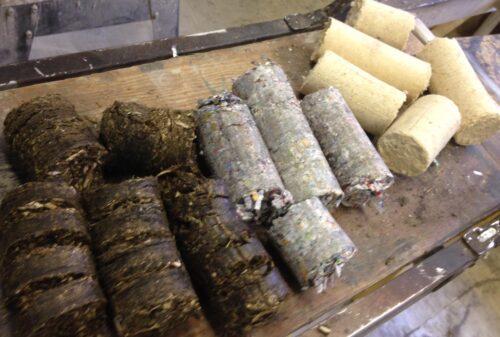 Briquetting machine - briquettes